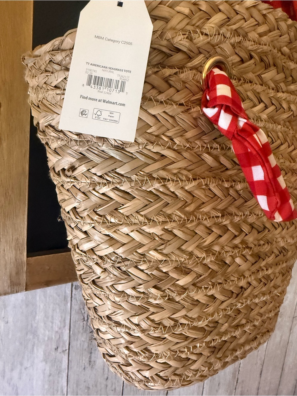 NWT Time and Tru Women's Seagrass Beach Tote, Natural/Red - Picture 6 of 8